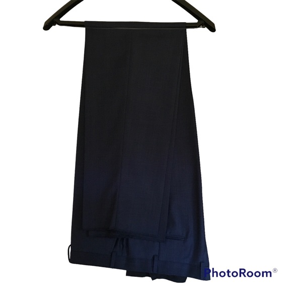 NEW Men’s Jos A Bank Traveler’s Suit 48L/43W in Navy Blue - Picture 10 of 12